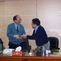 本系於一月六日(週五)下午一時二十分,假農業綜合館一樓農經研討室,邀請中央研究院經濟研究所研究員兼副所長鍾經樊教授,就「台灣地區企業信用評分系統的建置、驗證、和比較」做專題演講