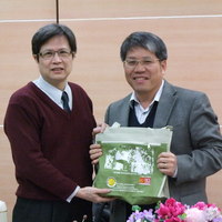 本系于十二月三十一日(周五)上午十时二十分,假农业综合馆一楼农经研讨室,邀请国立台北大学前公共事务学院院长,现任不动产与城乡环境学系教授 李承嘉博士,就「农业体制变迁及其影响」做专题演讲。